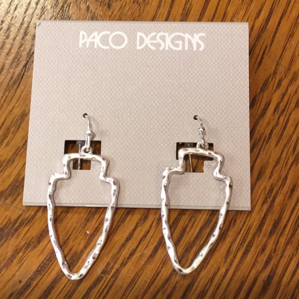 Silver Tone Arrowhead Earrings. KC Chiefs!